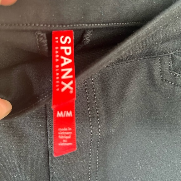Spanx Back Seam Pants Size Medium Black - Picture 3 of 13